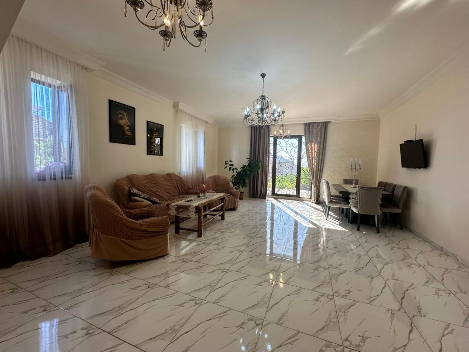 Abo Hotel Jerevan Buitenkant foto